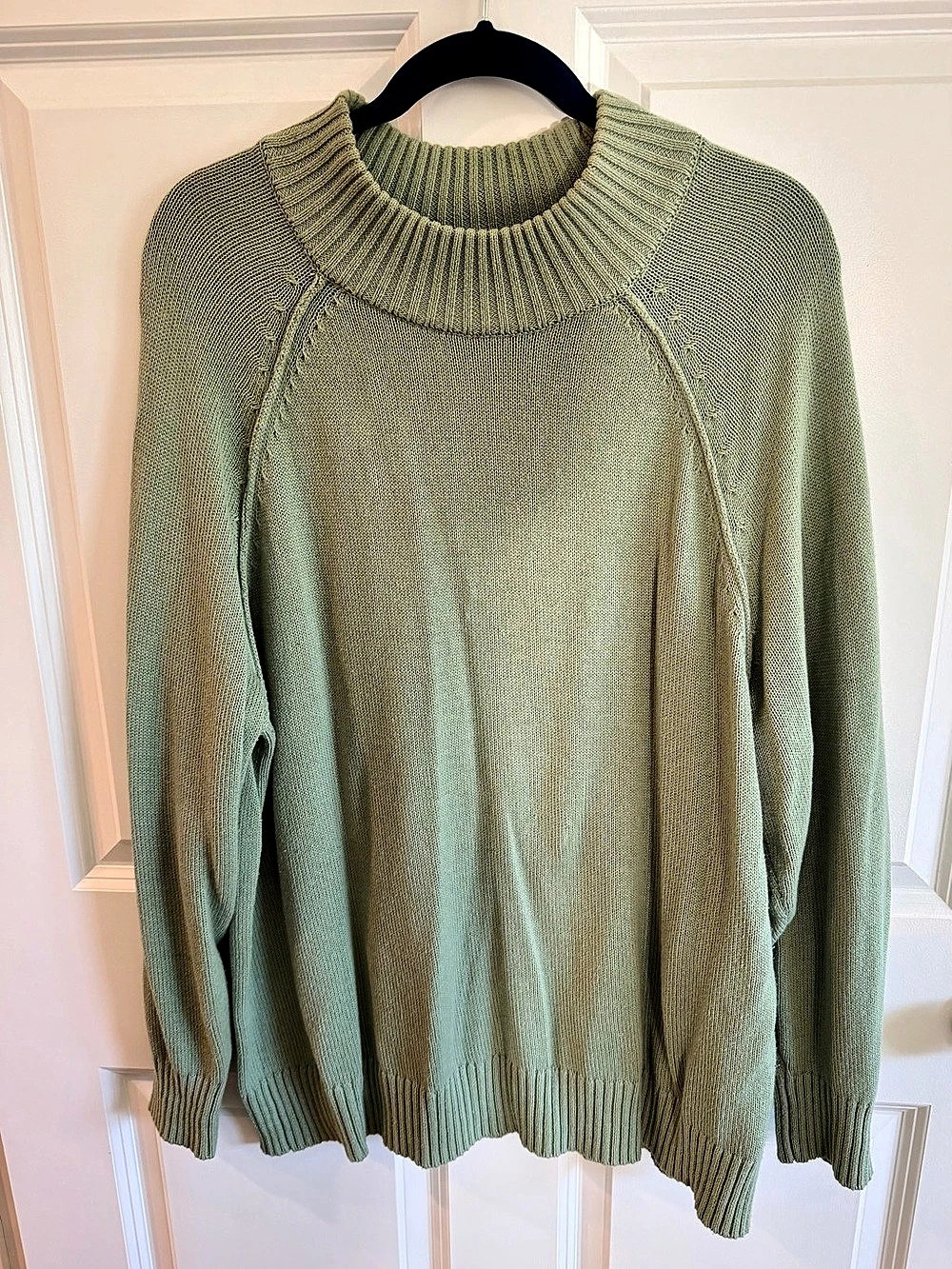 89th + Madison Sage Green Crewneck Sweater Size XL